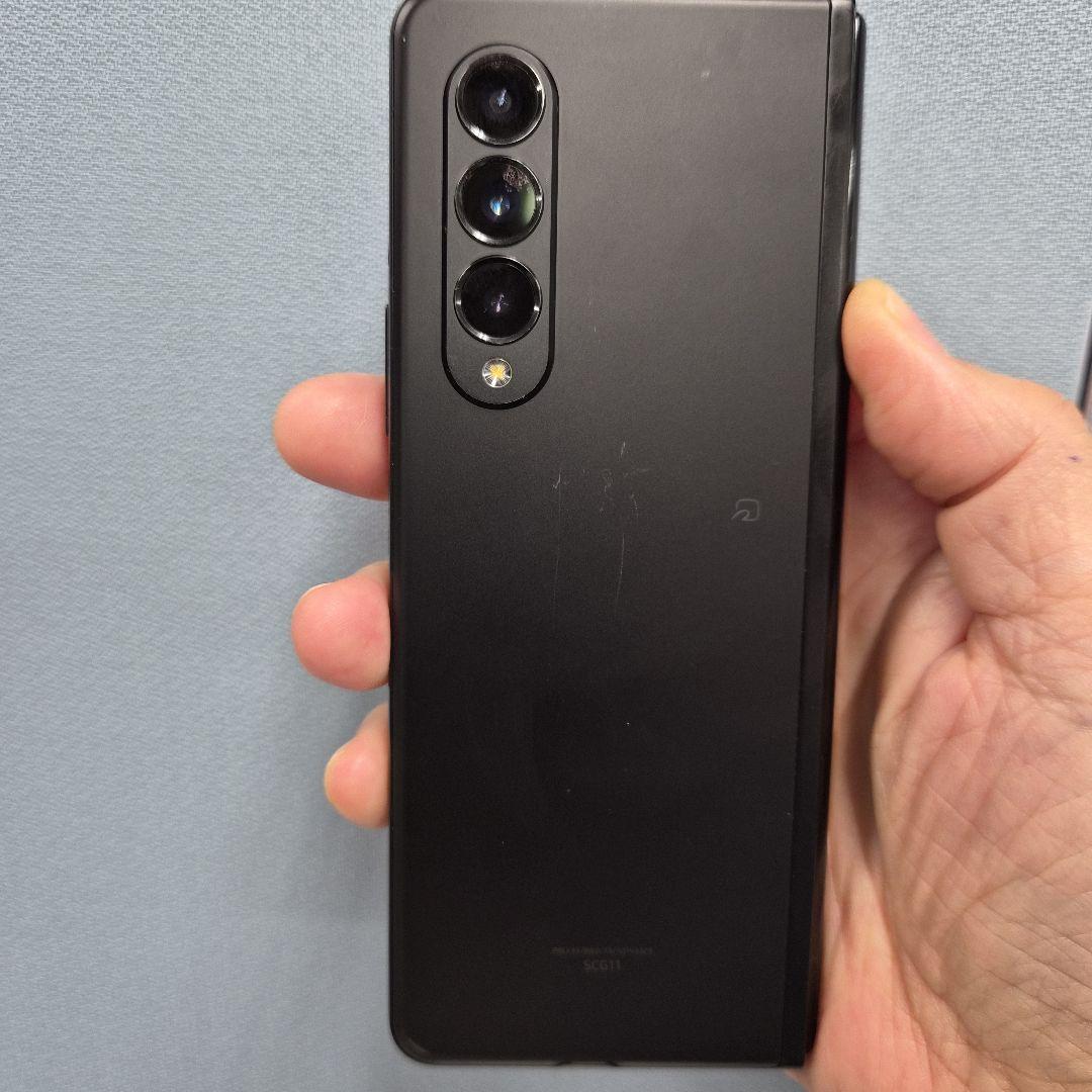 Galaxy Z Fold3 5G 256GB SCG11 au値下げ！