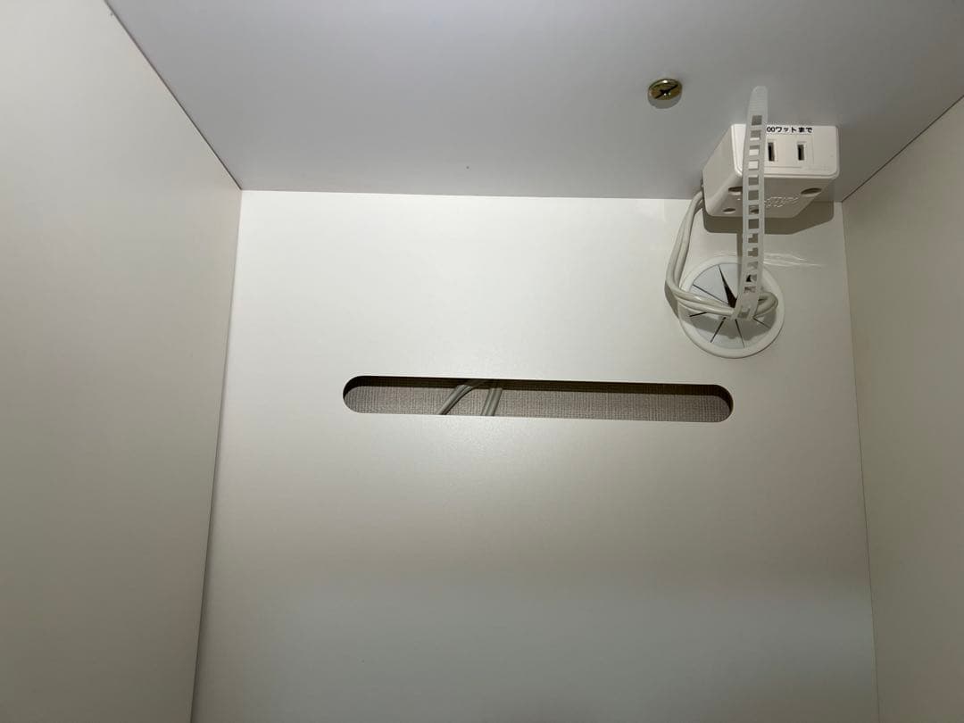 ニトリ　食器棚　キッチンボード　アルミナ２　幅120㎝