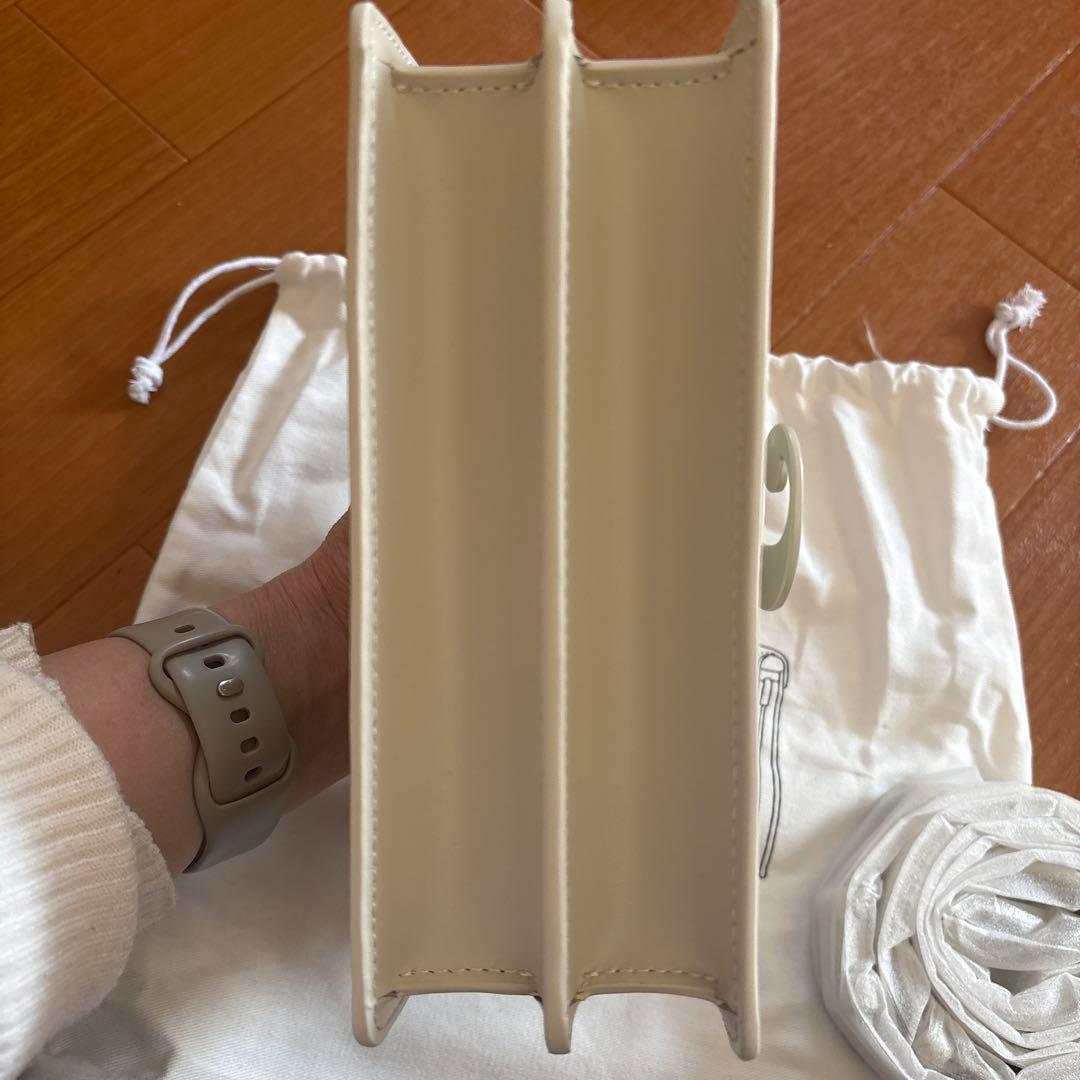 トゥエンティーズ バッグ　白