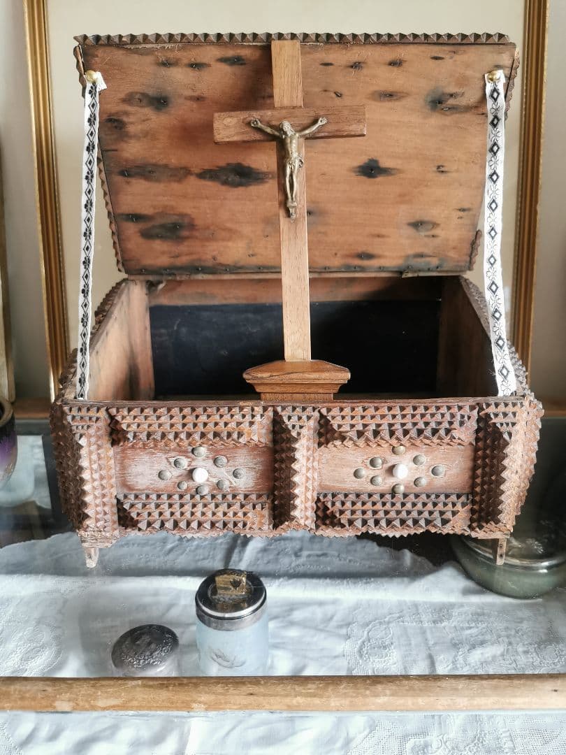 アンティーク トランプアート 木工レース細工ボックス 針箱 フレンチファブリック