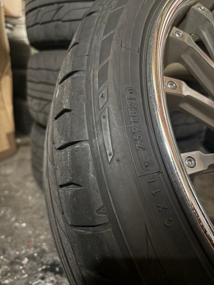 【中古品】CRIMSON RS CV FIN 20インチ　タイヤ4本セット！