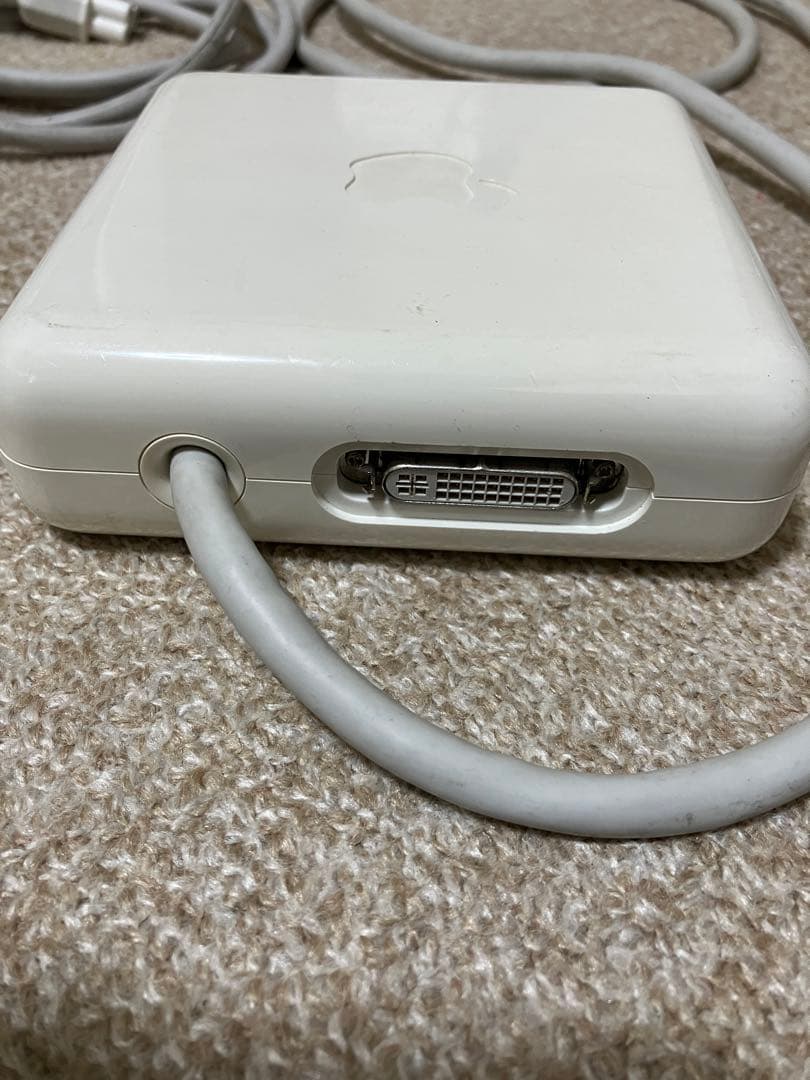 Apple Studio Display 15インチ　電源やケーブル付き