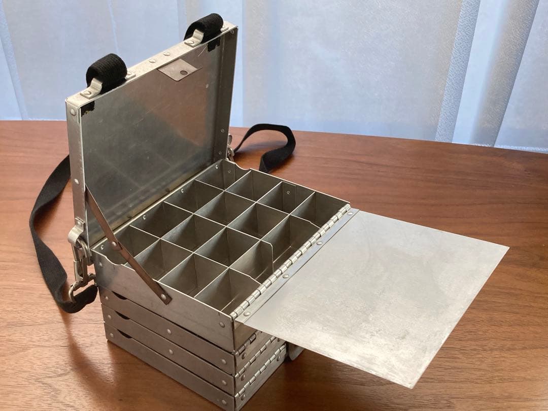 シ*ン様 リチャードソン「チェストフライボックス」４段