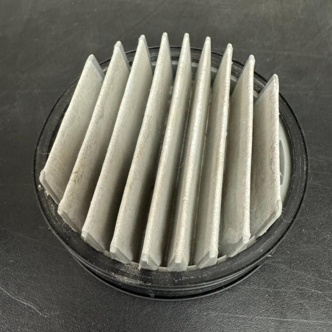 ☆パナソニック　コードレスクリーナー　パワーコードレス　MC-SB33J　24年