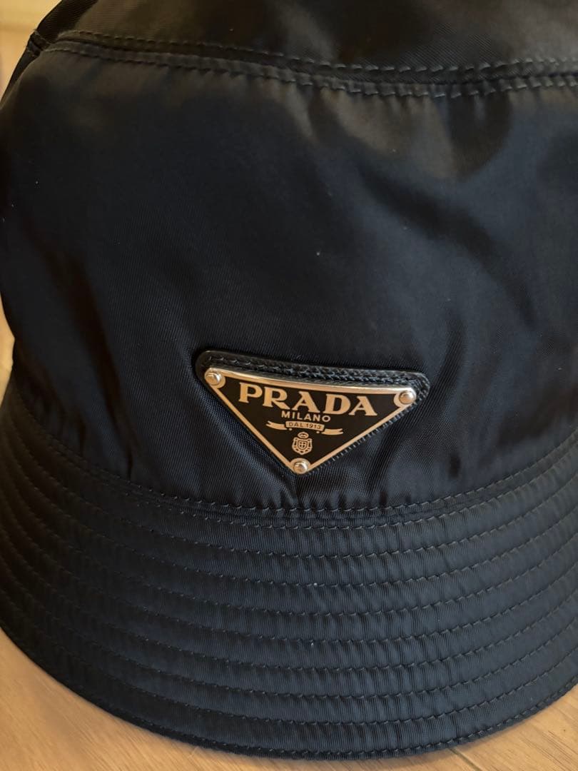 PRADA プラダ 三角ロゴ 金具 バケットハット 帽子 サイズM ブラック
