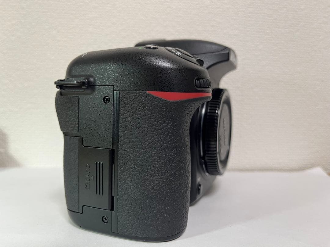 ニコン Nikon D7500 ★シャッター数：6769枚