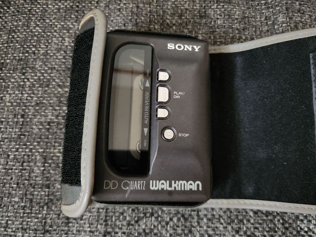 SONY カセットプレーヤー 　WALKMAN WM-DD9 ジャンク品