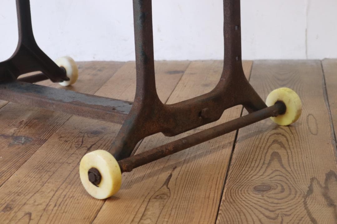 ヴィンテージ 作業台 テーブル 机 展示台 インダストリアル 天板 無垢材