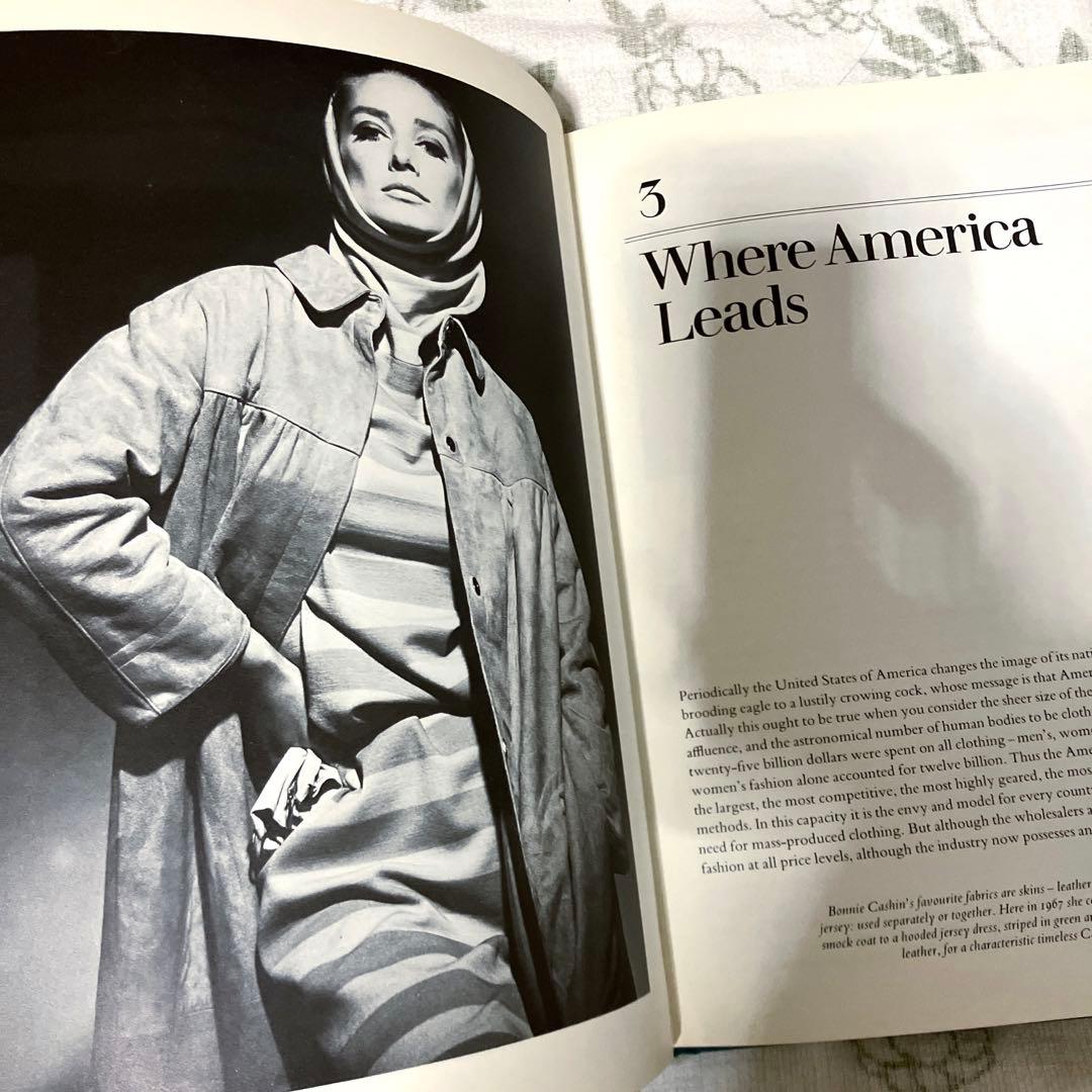 セール❣️　THE CHANGING WORLD OF FASHION【美術館図録