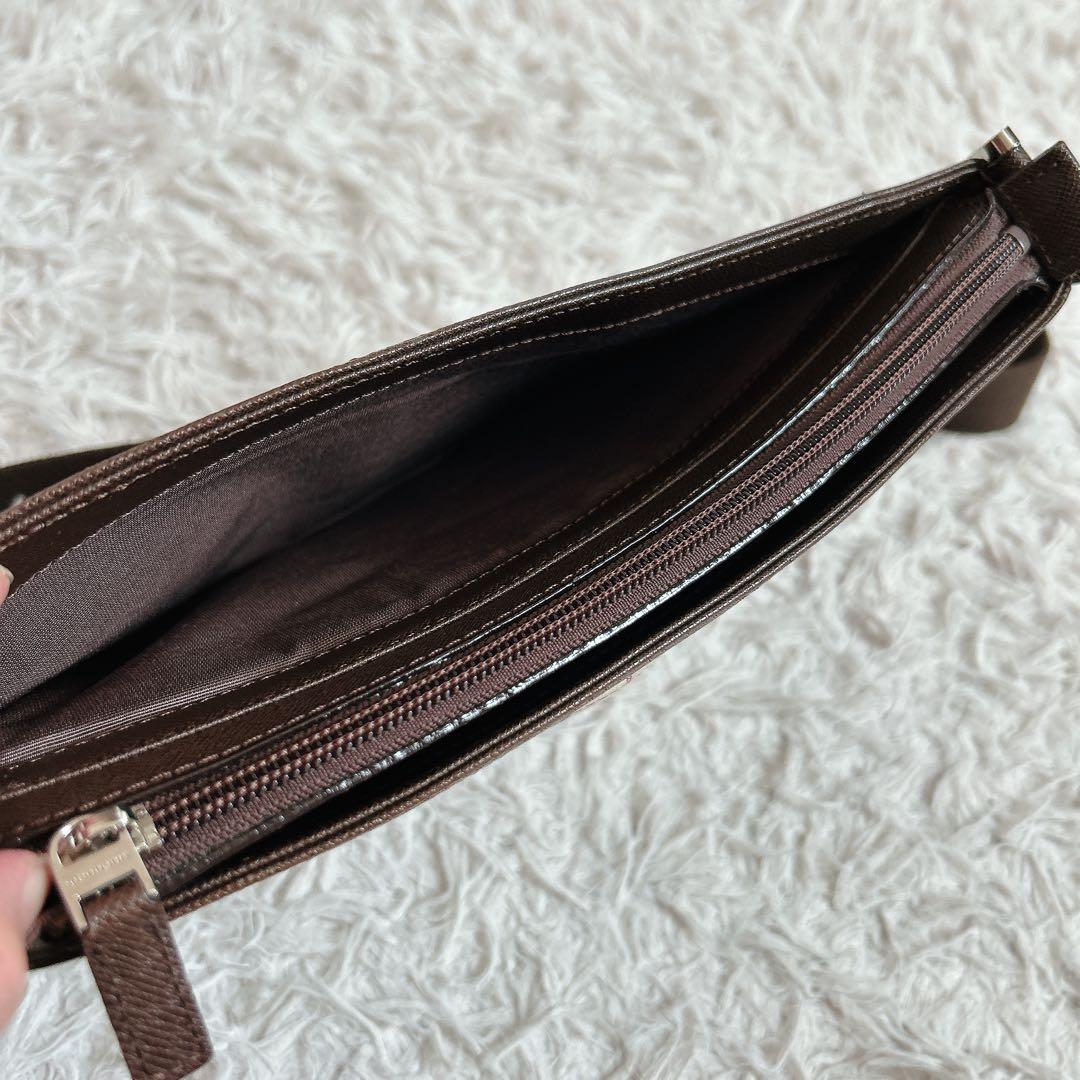 美品⁂バーバリー⁂ショルダーバッグ　キャンバスレザー　ノバチェック　ブラウン