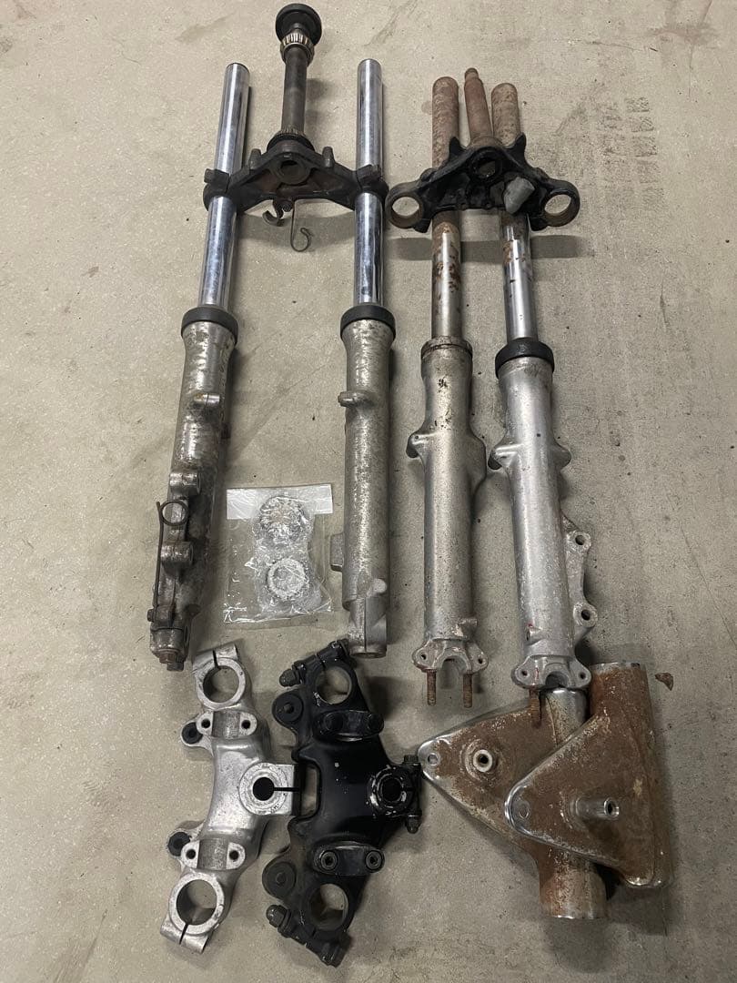 gt380 フロントフォーク　トップブリッヂ　cbx gs gsx