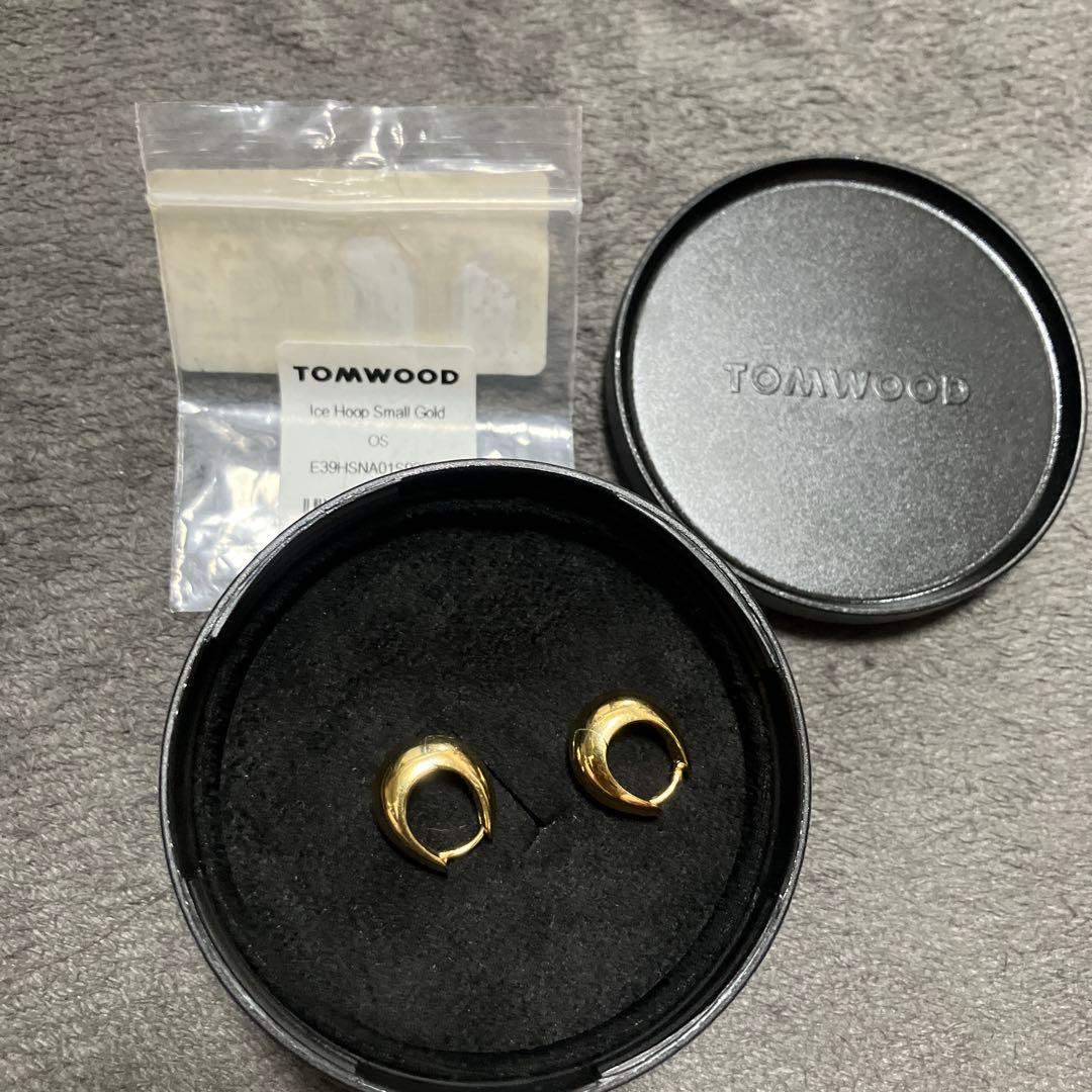 トムウッド　イヤーカフ　イヤカフ　ピアス　イヤリング　耳飾り　0708