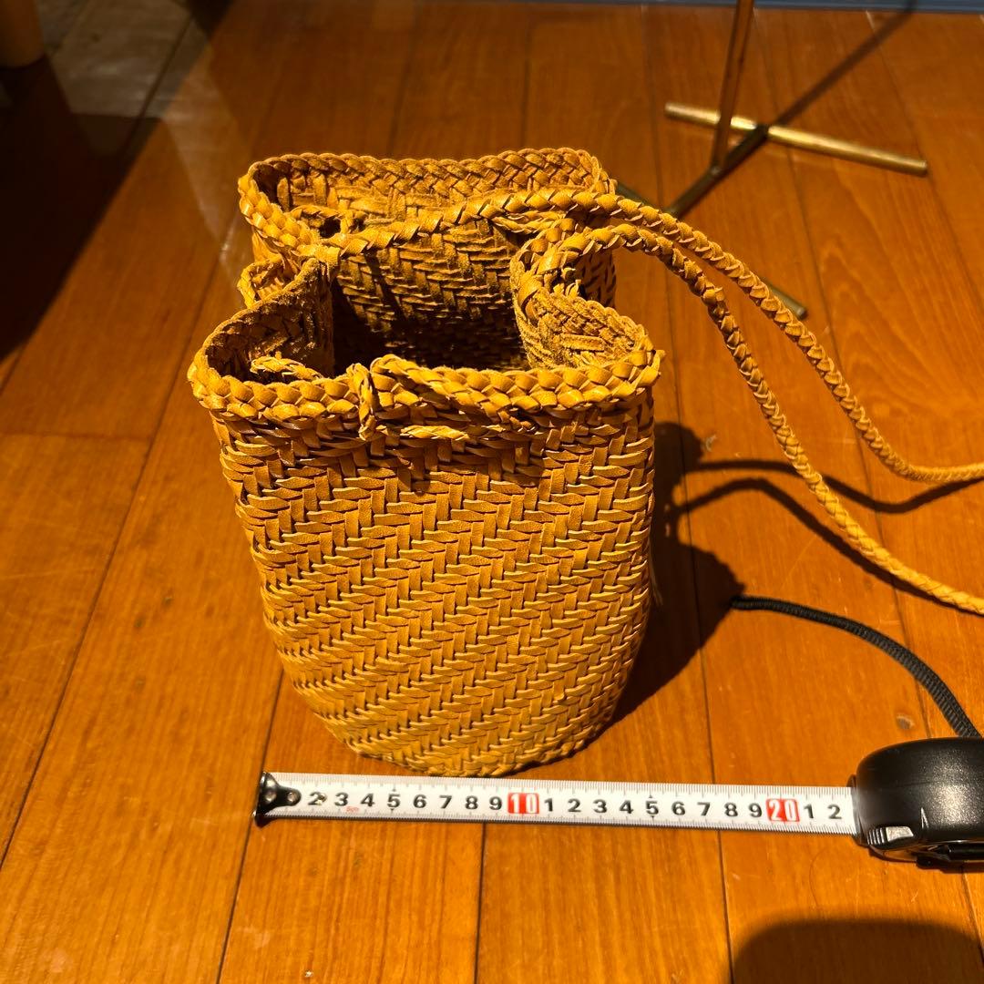 【美品】トゥモローランド　編み込みレザー　巾着バック　牛革　ショルダー　ドラゴン