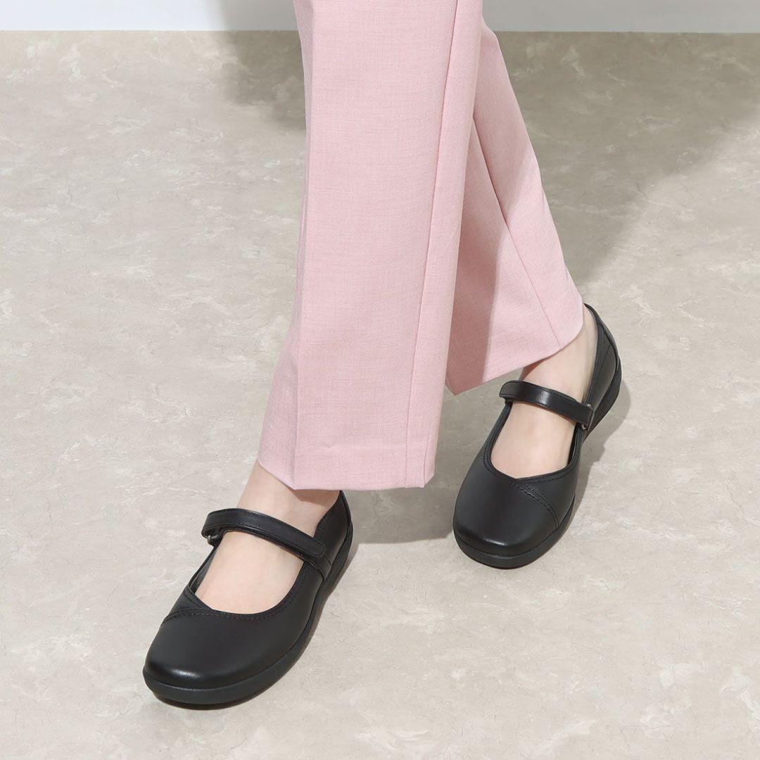 ペダラ 23.0 幅広黒パンプス 3E ASICS pedala アシックス