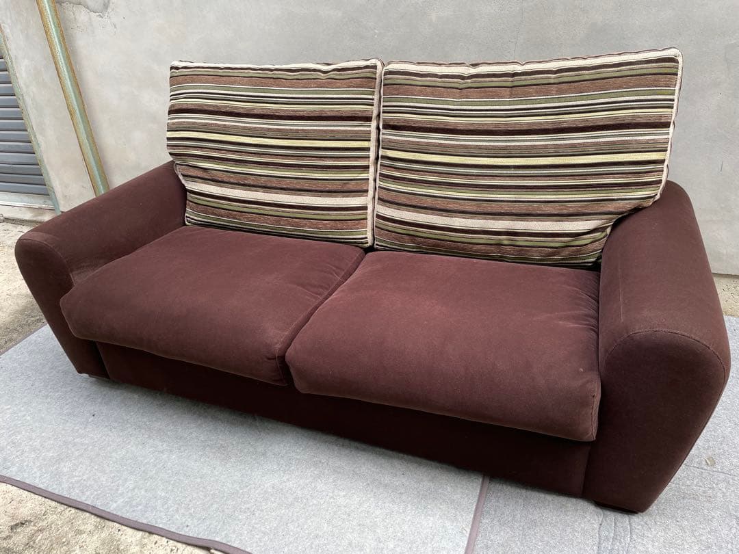 近隣配達可能　割と綺麗　ニトリ　3人掛け　ソファ　カルメン