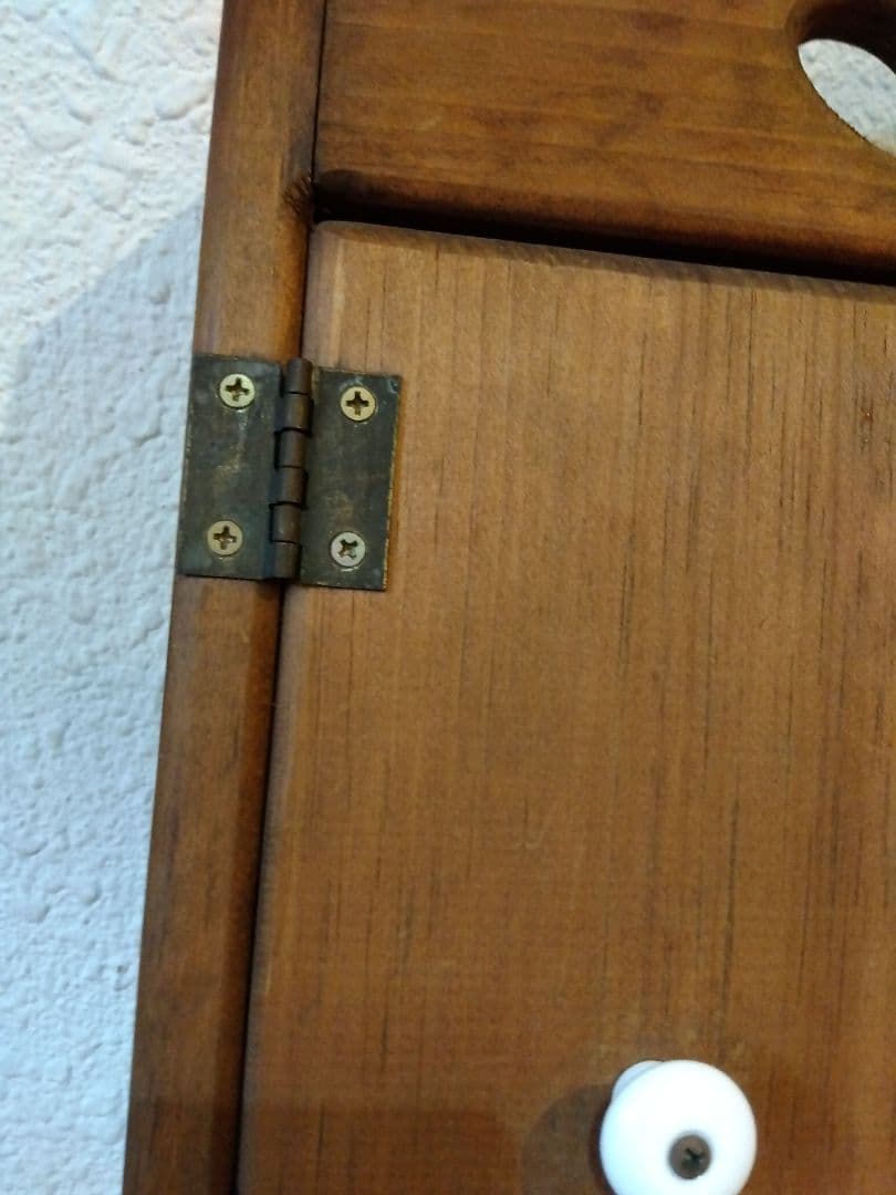 カントリー　ウォールシェルフ　ヴィンテージシェルフ　扉付