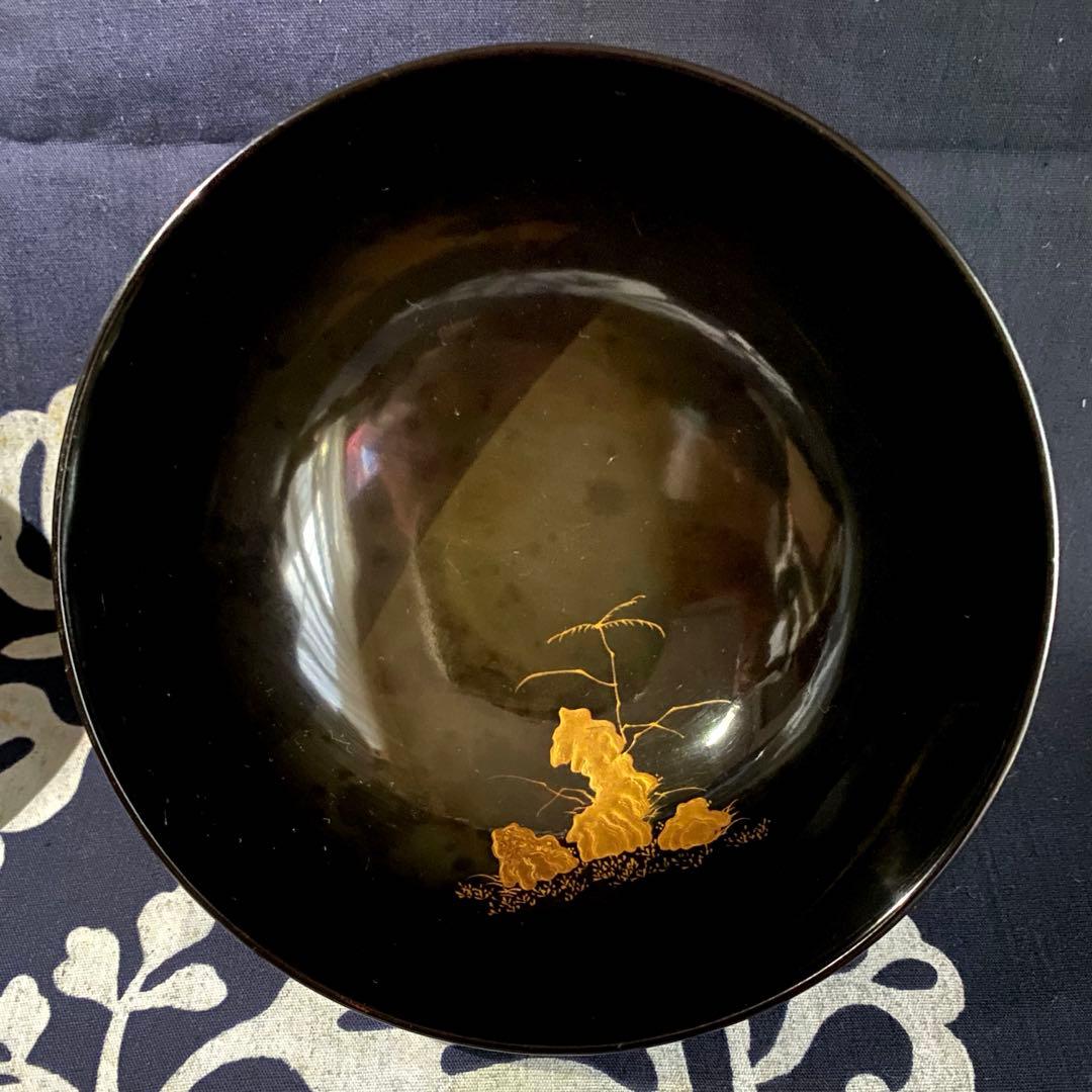 明治骨董旧家蔵出し　豪華黒塗り吸物椀　松鶴金蒔絵　明治参十参年購入　木製漆器二客