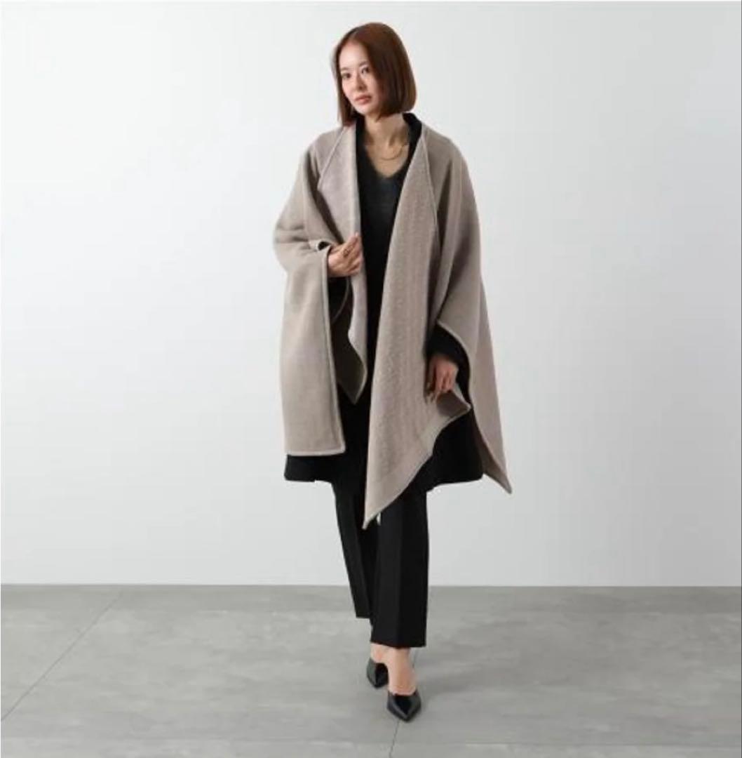 フェンディ　ポンチョ　ストール　コート　ショール　ウールカシミア