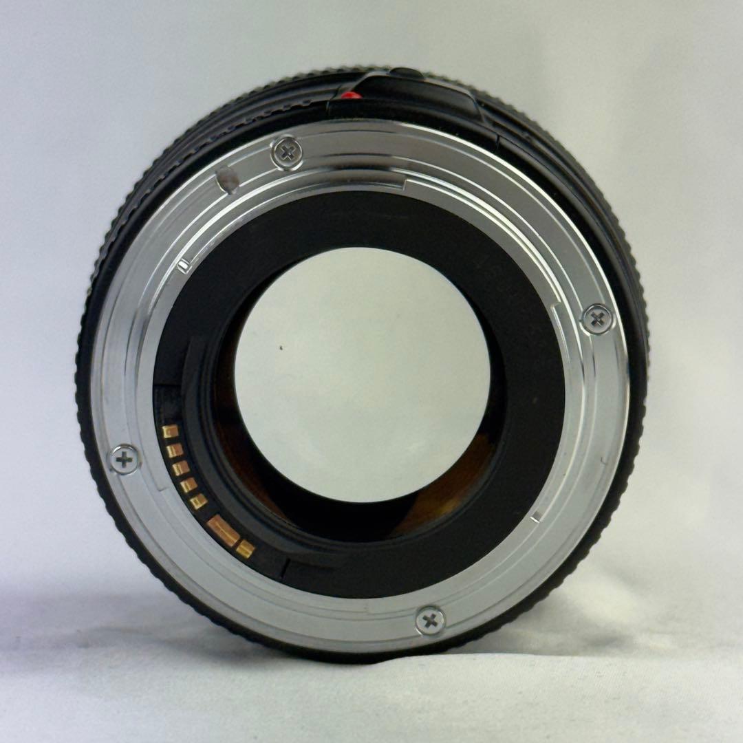 Canon EF 85mm F1.8 単焦点レンズ