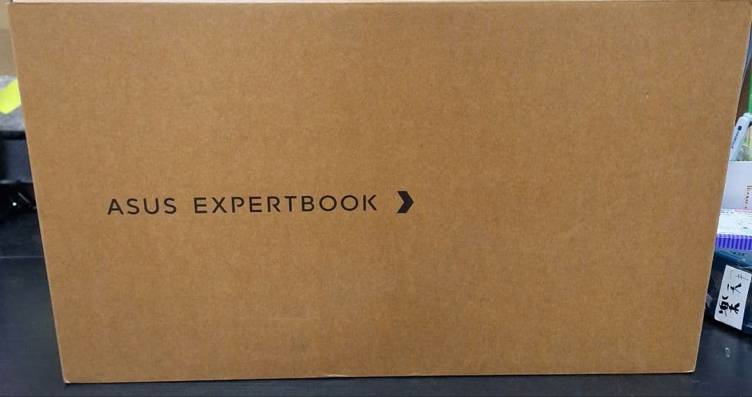 ASUS ExpertBook B1 15.6インチ ノートPC