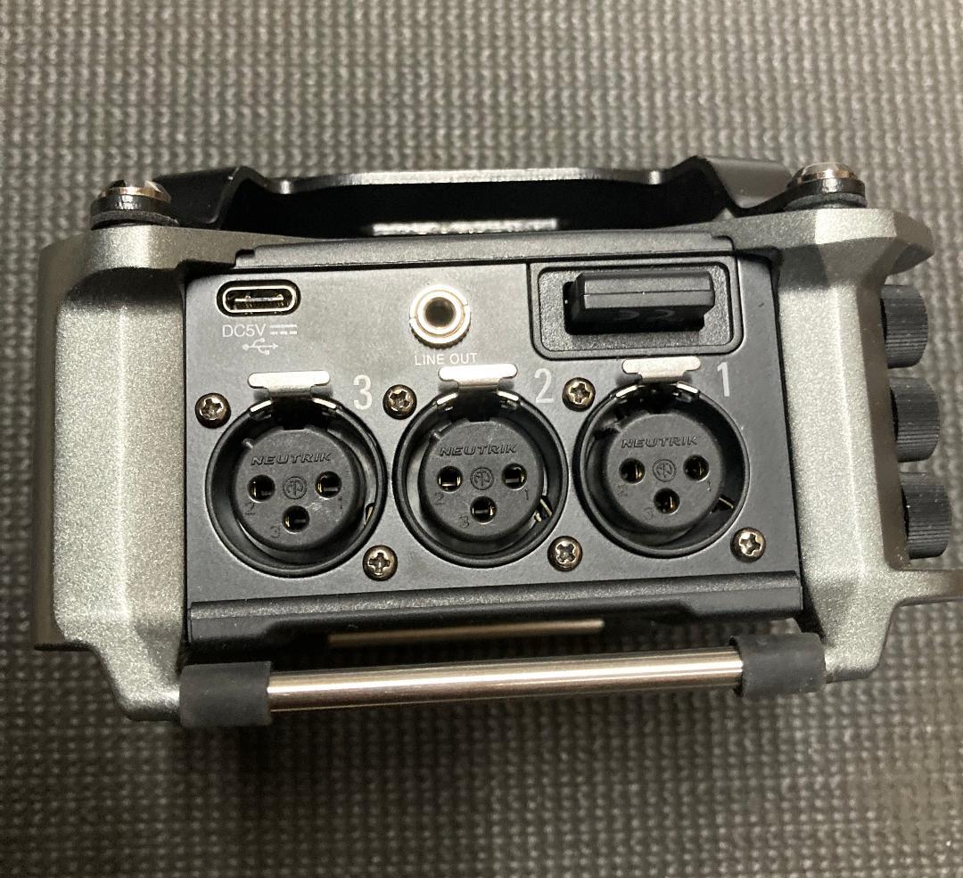 ZOOM ( ズーム ) F6 6chフィールドレコーダー ＋ケース＋BTA-1