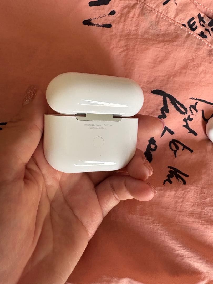 ★値下げしました★AirPods【第三世代】本体 充電ケース付き ホワイト