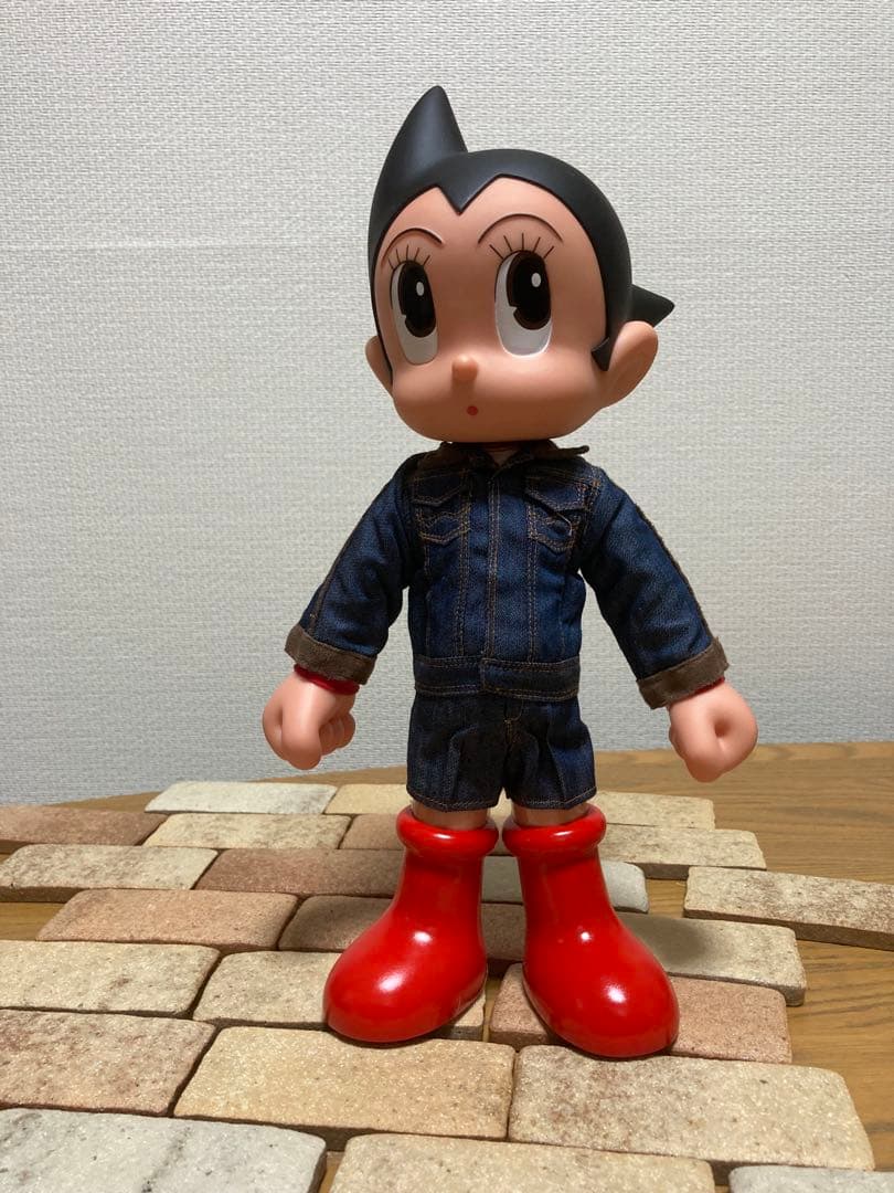 ZCW 鉄腕アトムフィギュア