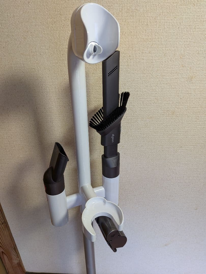 23分　ダイソン　掃除機　SV19　純正スタンド　稼働品　清掃済