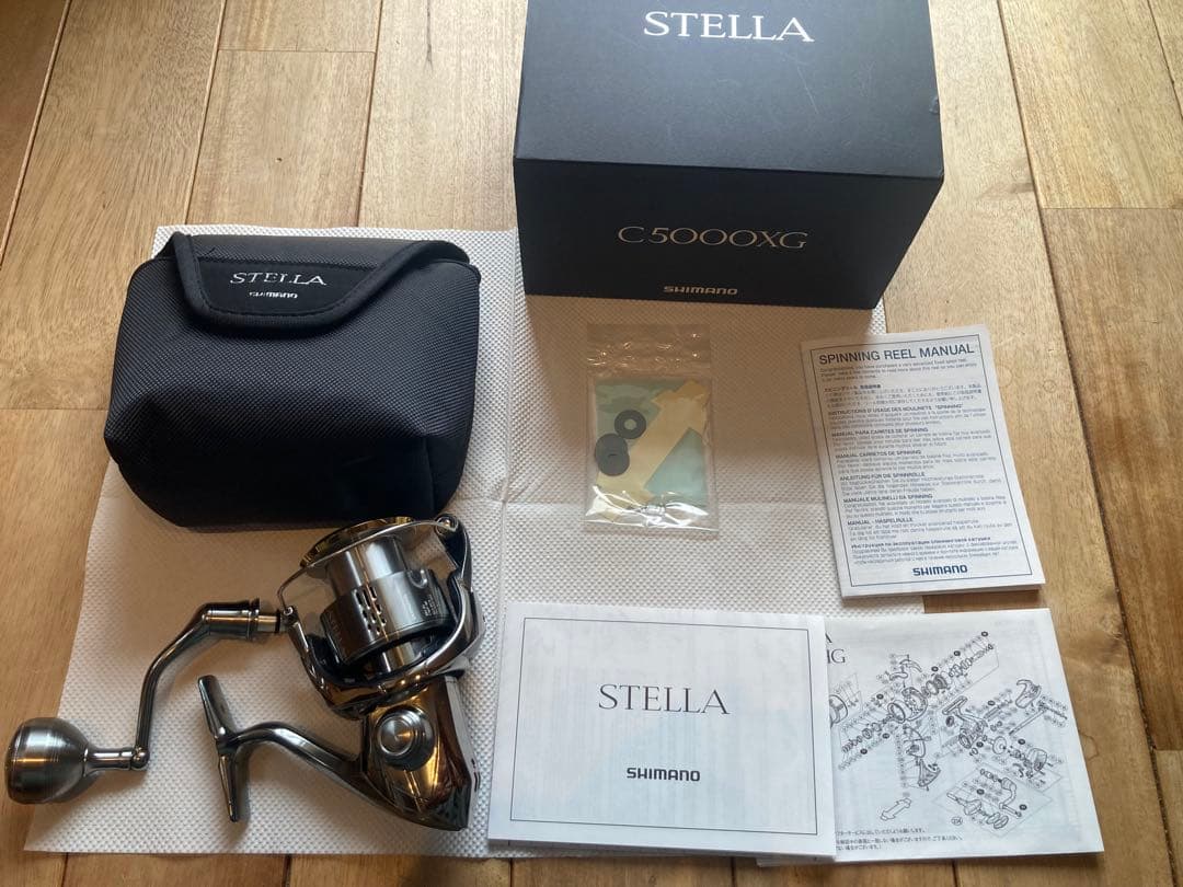 18ステラ　C5000XG スピニングリール