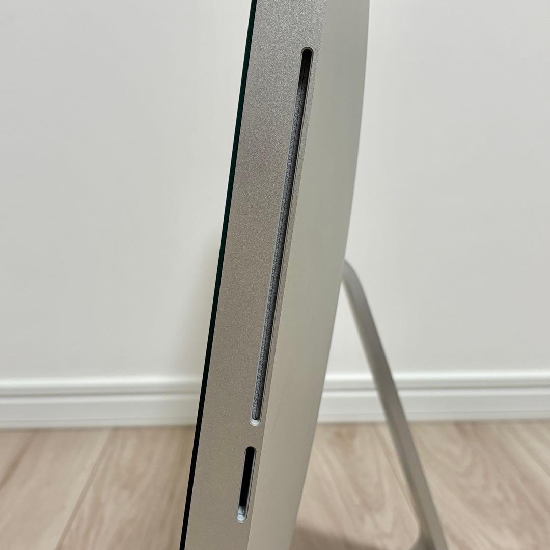 Macデスクトップ iMac (21.5-inch, Mid 2011)