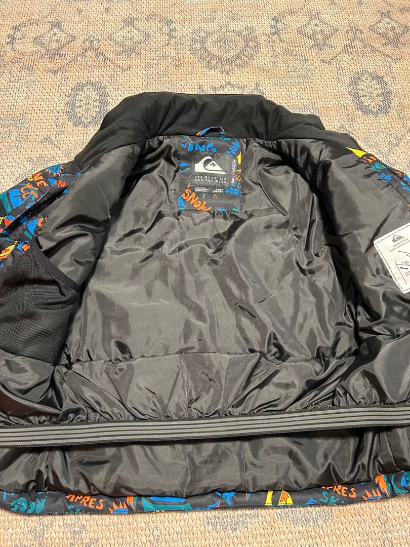 Quick Silver スキー、スノボウェア　上下6〜7歳130 上着美品