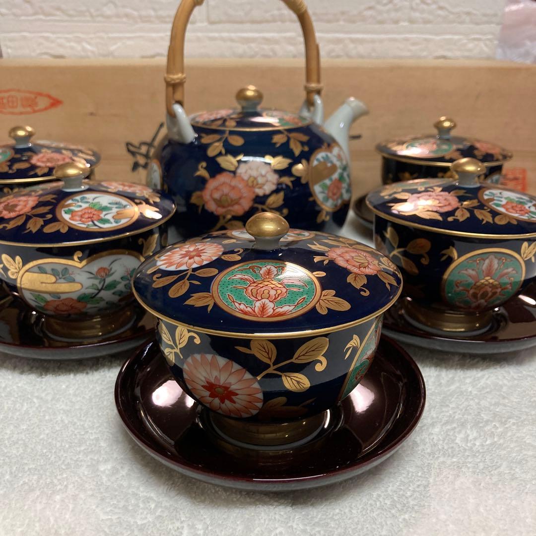 【未使用】　有田焼　清右エ門作　古伊万里金彩　蓋付吸出揃　急須•湯呑み•茶托
