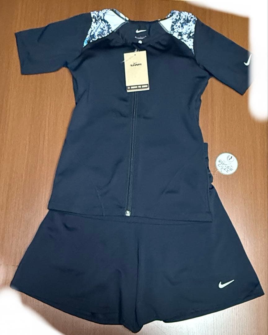 Nike スポーツ用水着/Mサイズ/未使用新品