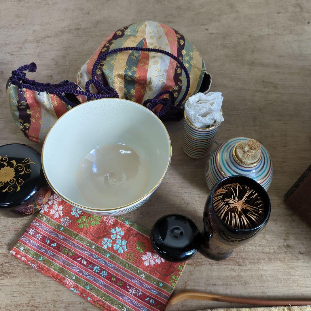 茶箱　布摺漆　唐草蒔絵　 茶箱お茶道具　共箱　セット　美品　木箱入　木製　漆器