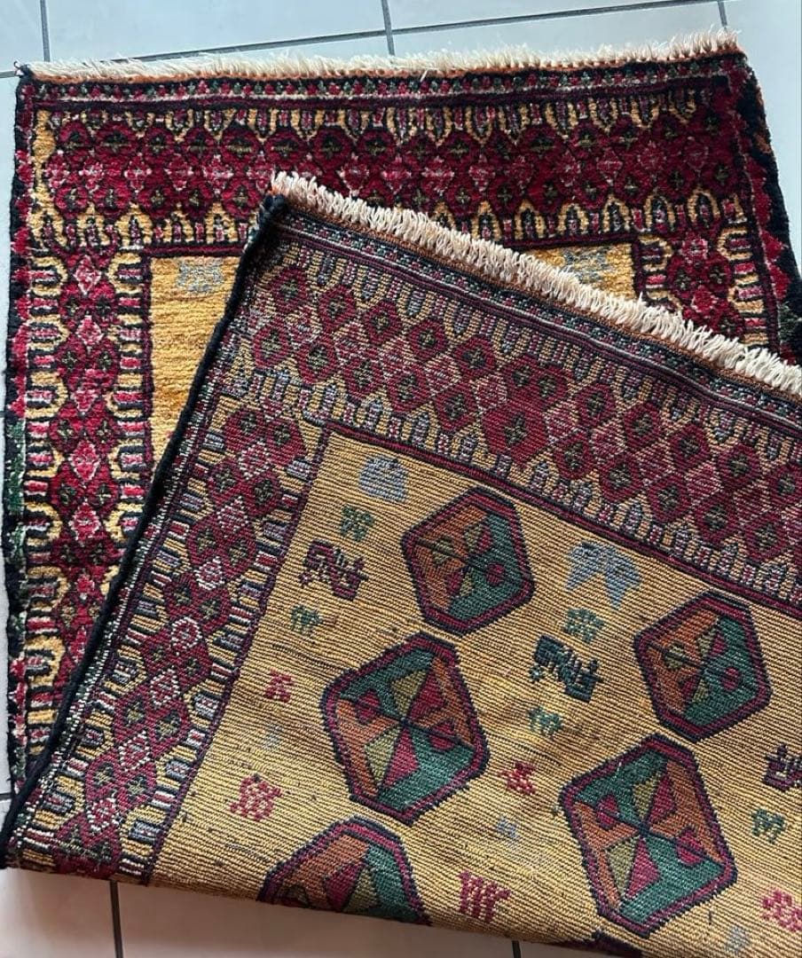 126×74 ヴィンテージラグ　手織ラグ　トライバルラグ