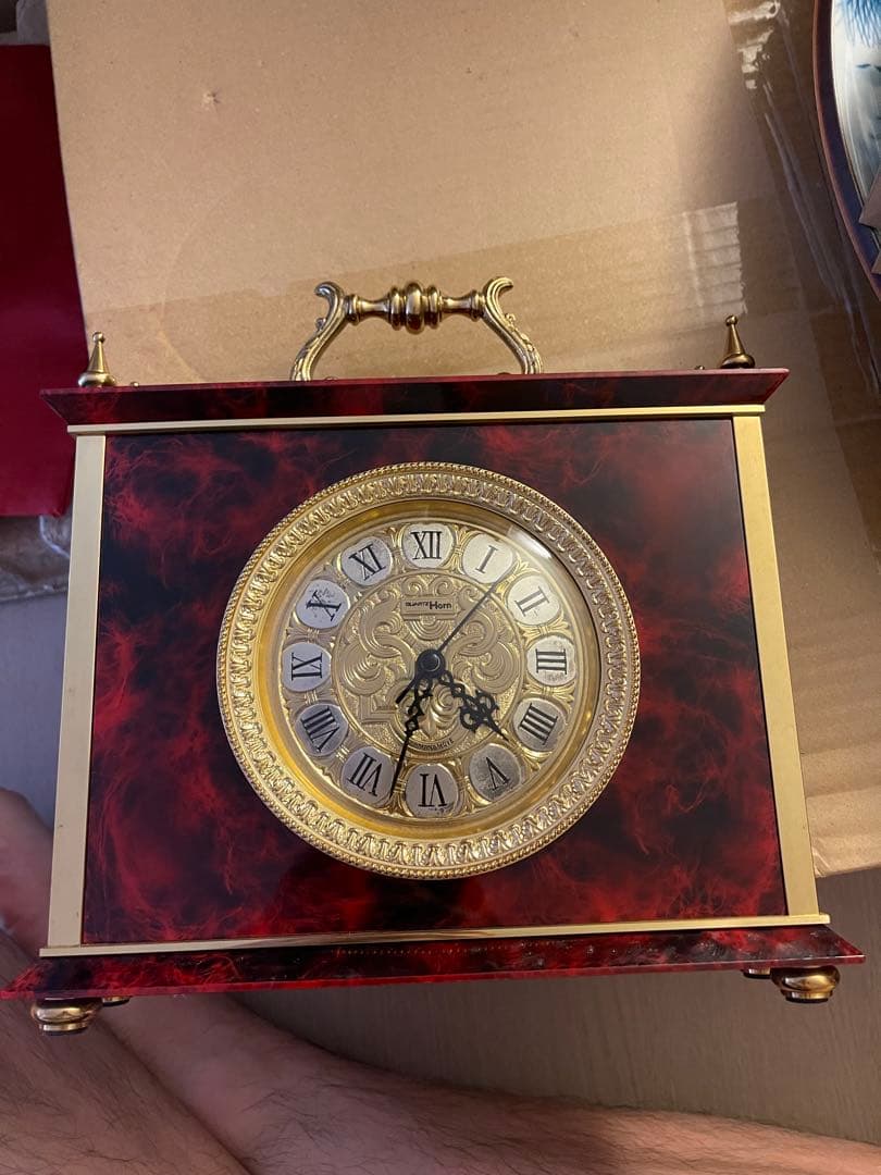 クラシックデザイン 置時計 赤金