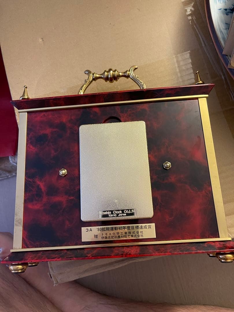 クラシックデザイン 置時計 赤金