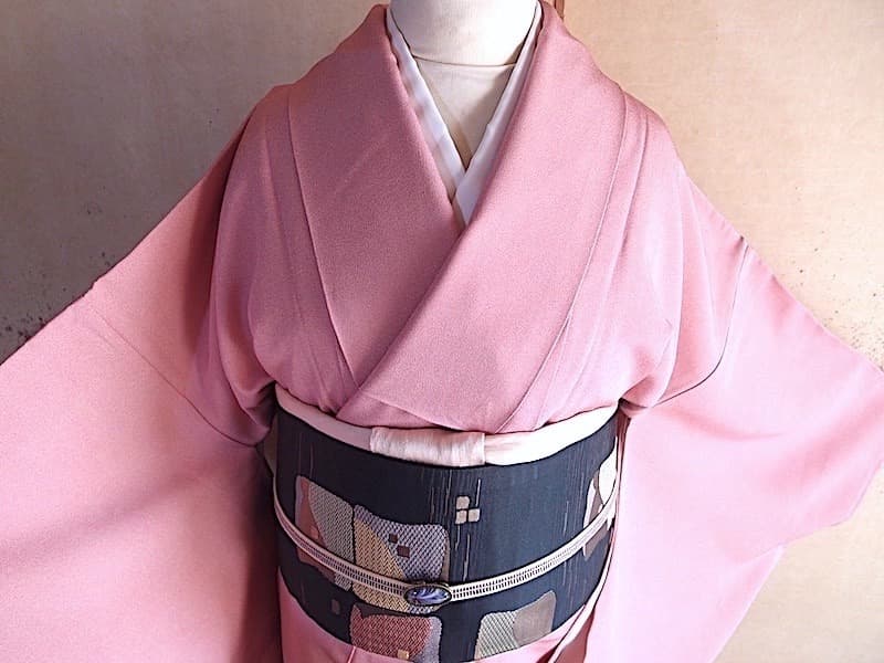 未使用　彫刻伊勢型　超極鮫江戸小紋（華やか薄桃）正絹美品　逸品