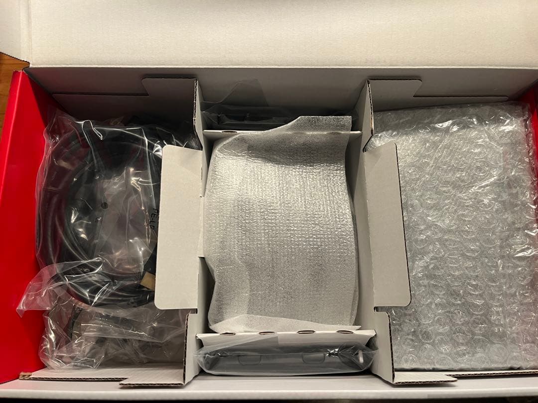 【美品】Nintendo Switch 本体+ソフト5本+プロコン