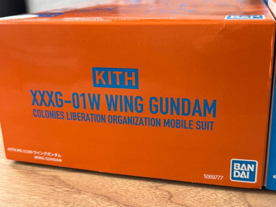 ロボット KITH RX-78-2 GUNDAM & WING GUNDAM