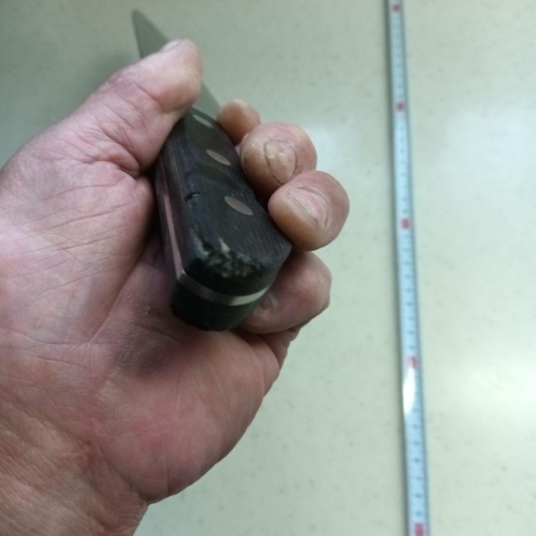 刃渡り約28cmの牛刀