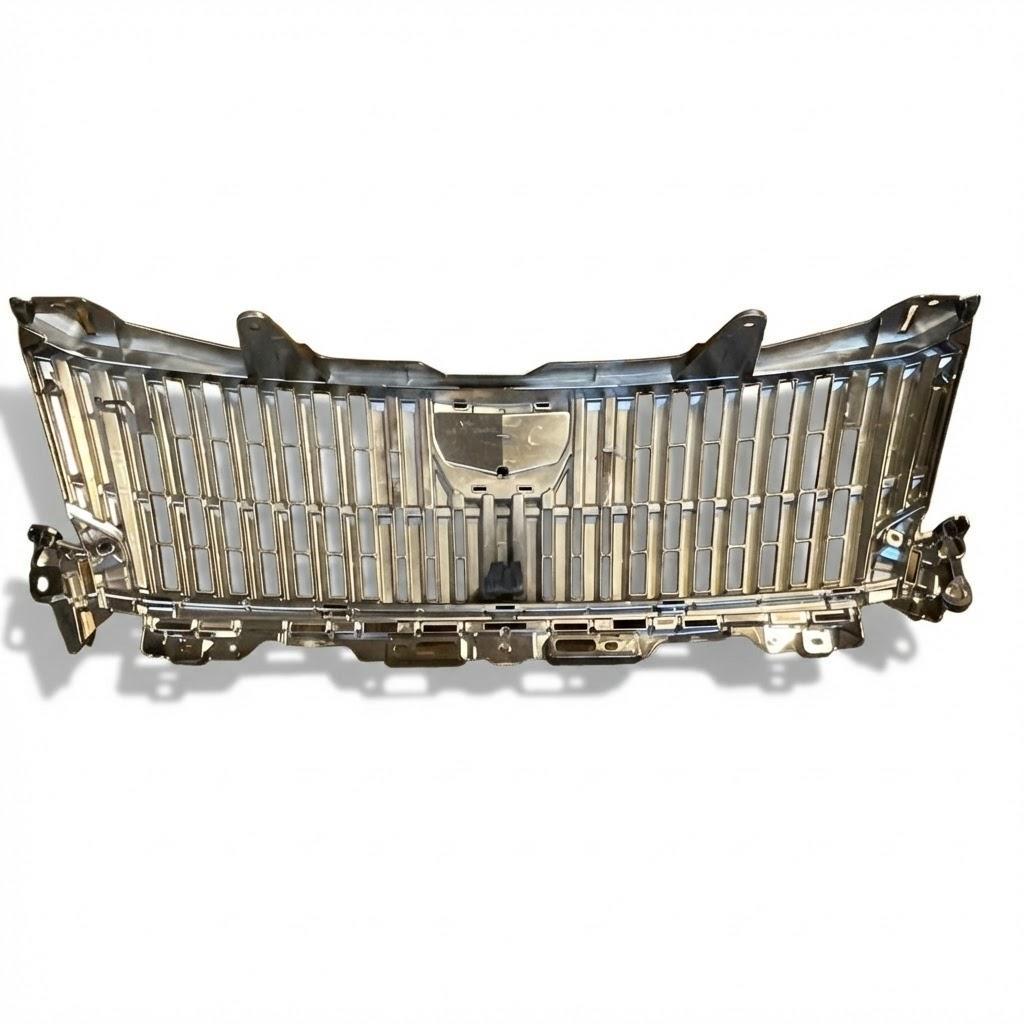 【新品】【送料込み】エスクァイア 80 前期　フロントグリル セット 純正品