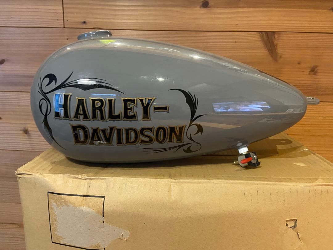 ダイナ　ハーレー　ピーナツタンク