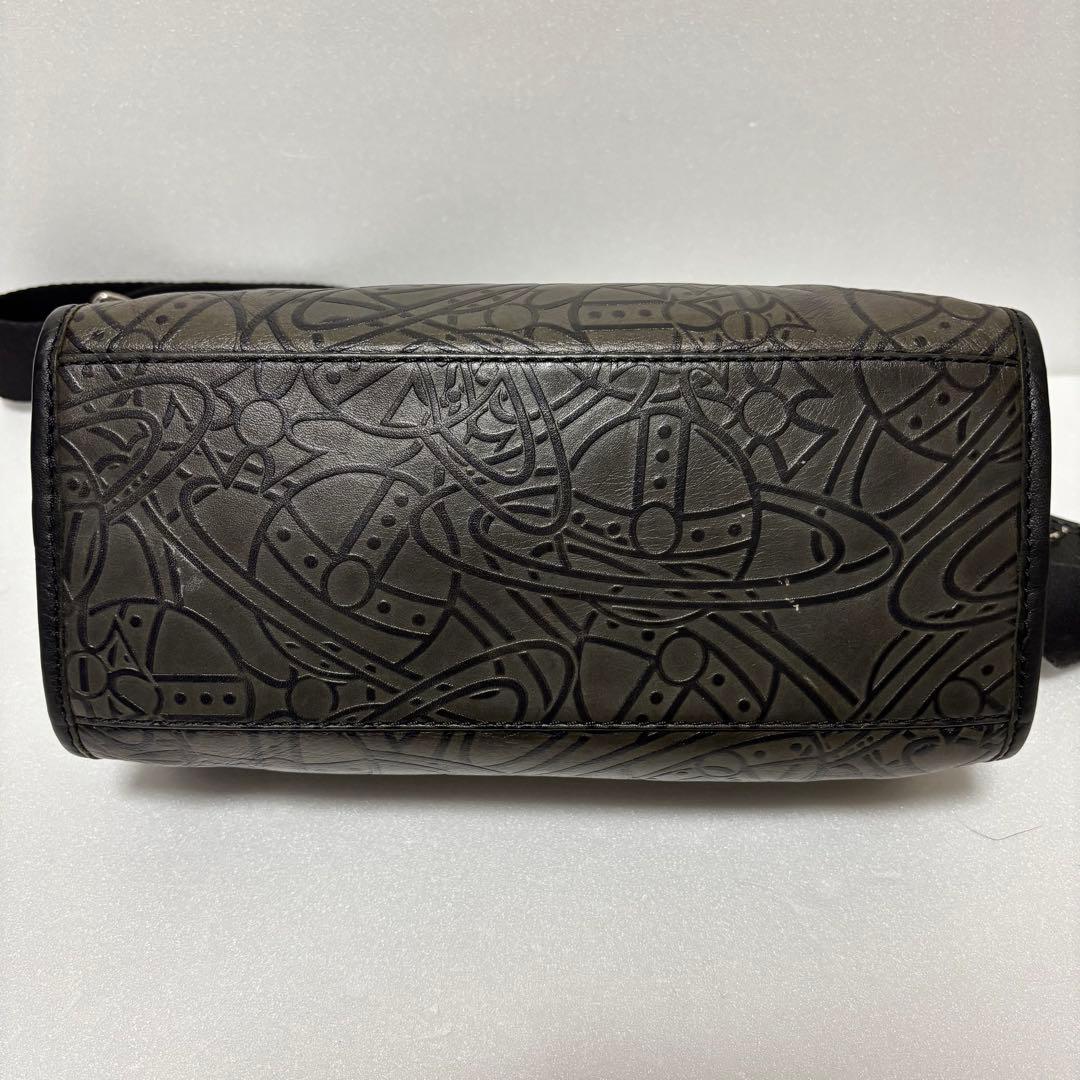 Vivienne Westwood　アーサー　レザーオーブ　ショルダー