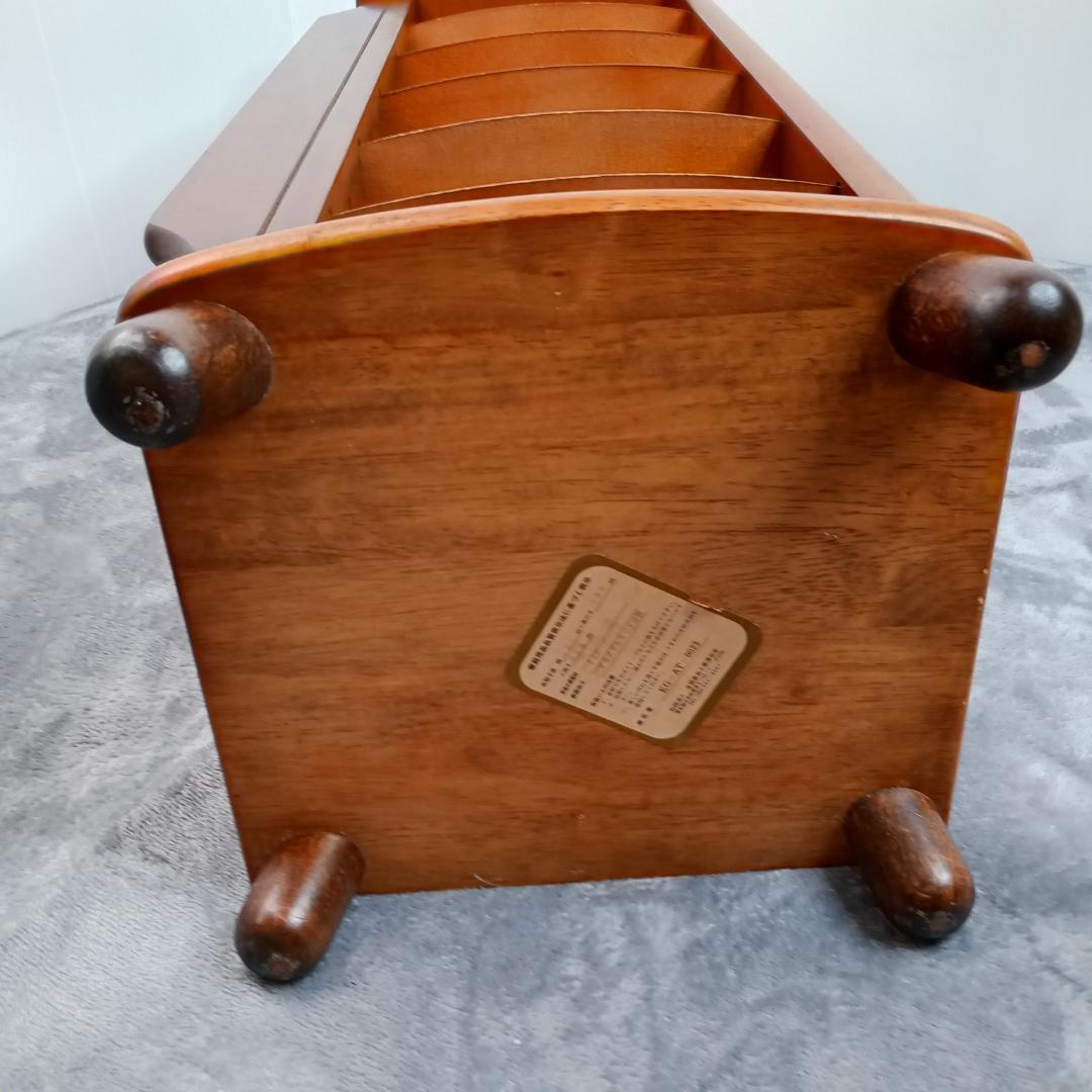 木製　スリッパラック ブラウン　玄関　スリッパ　レトロ感あります