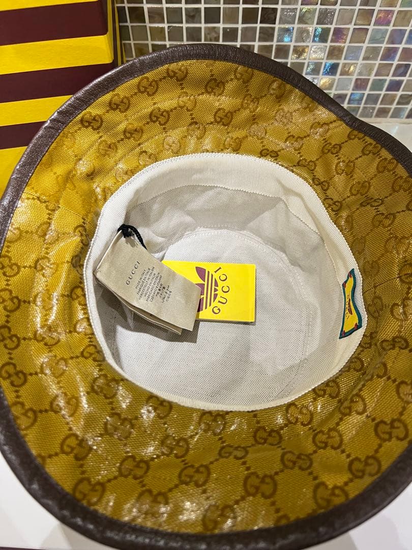 GUCCI グッチ　adidasコラボ　帽子　ハット M58センチ　箱バッチ付き