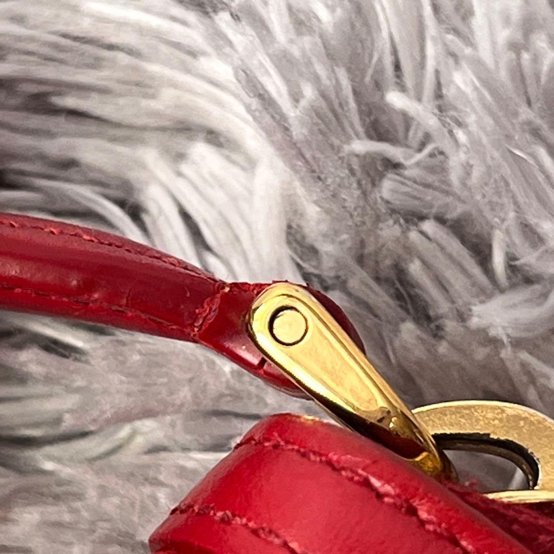 極美品✨PRADA ラウンドファスナー　三角ロゴ　シボレザー　レッド　レディース