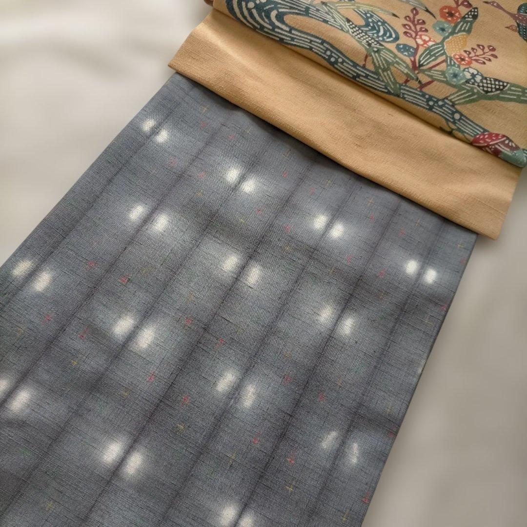 上品絞りグレー 紬着物 カラフル十字模様