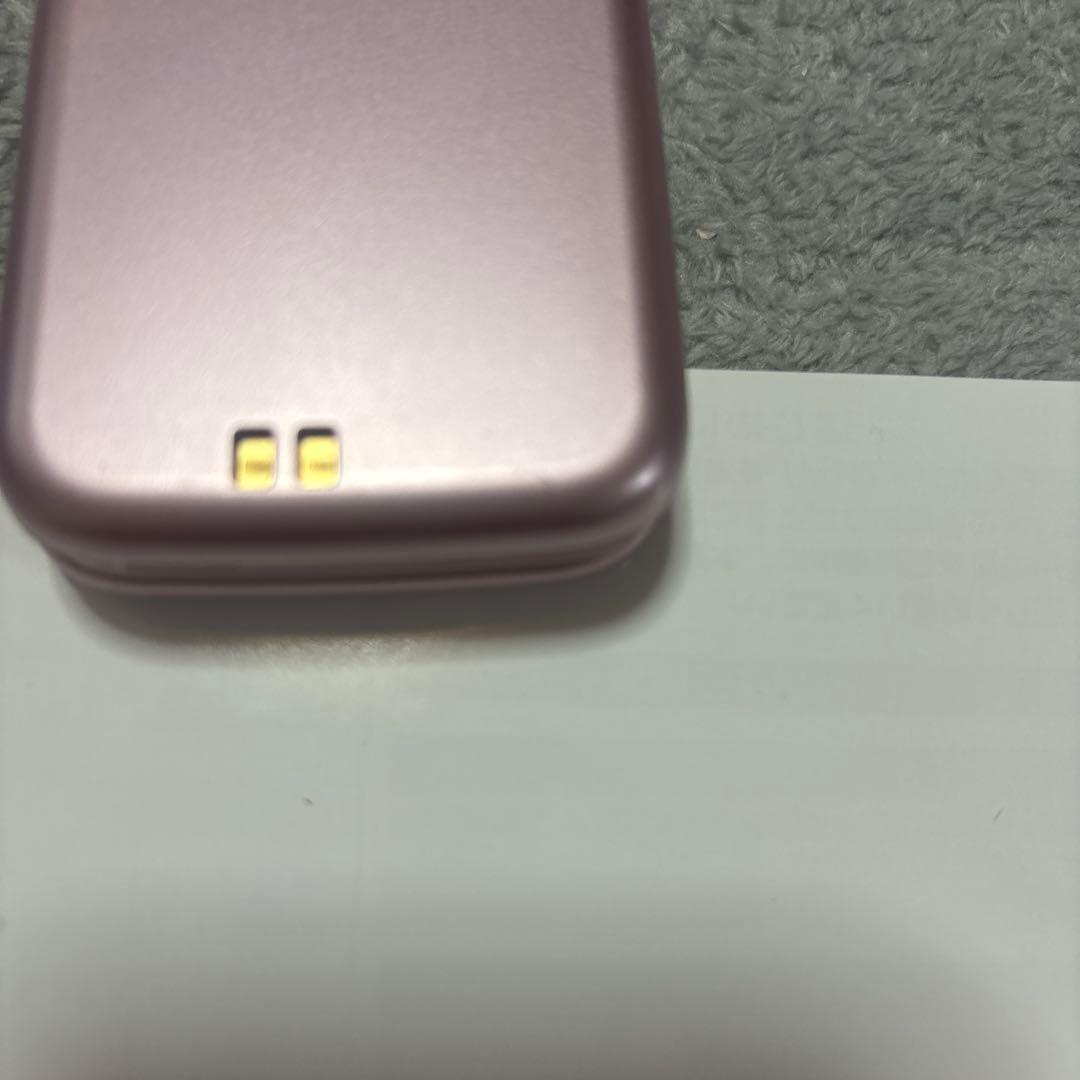 docomo フリップフォン ピンク 本体 充電器付き