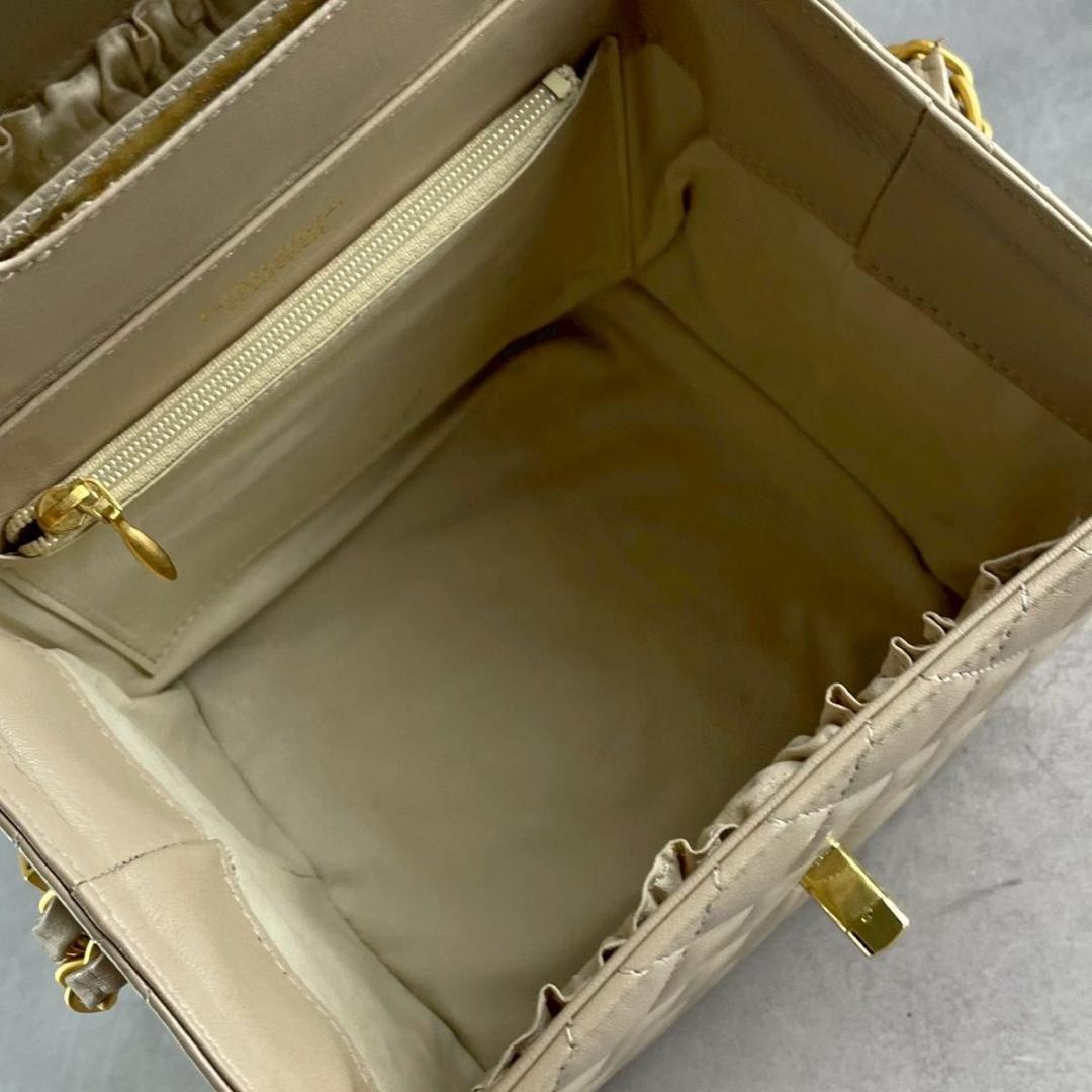 美品　キミジマ　コレクション ベージュ　キルティングレザー　バニティバッグ